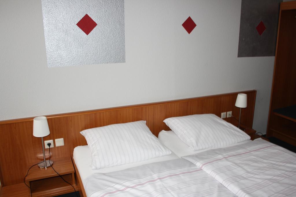 Energie17 Hotel Sarstedt Eksteriør billede